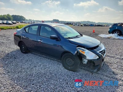 Czwarte zdjęcie samochodu z boku: 2016 NISSAN VERSA 1.6 SV VIN:3N1CN7AP2GL886275 - miniatura