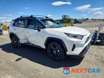 Czwarte zdjęcie samochodu z boku: 2019 TOYOTA RAV4 XSE VIN:JTMEWRFV8KJ008842 - miniatura