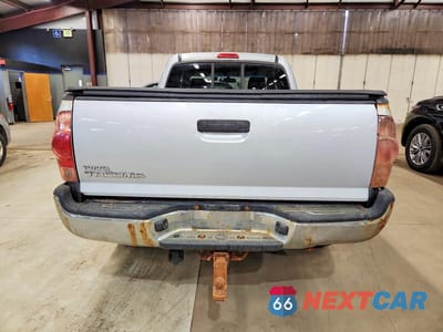 Zdjęcie 6 z 12 samochodu: 2005 TOYOTA TACOMA ACCESS CAB VIN:5TEUU42N85Z137975 - miniatura