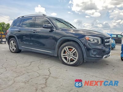 Czwarte zdjęcie samochodu z boku: 2020 MERCEDES-BENZ GLB 250 4MATIC VIN:W1N4M4HB6LW050043 - miniatura