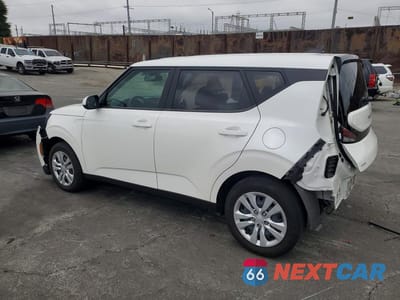Drugie zdjęcie samochodu z przodu: 2023 KIA SOUL LX VIN:KNDJ23AU7P7875563 - miniatura