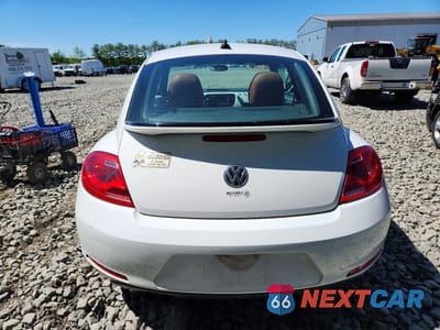 Zdjęcie 6 z 12 samochodu: 2015 VOLKSWAGEN BEETLE 1.8T VIN:3VWF17AT1FM601154 - miniatura