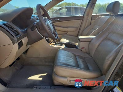 Zdjęcie 7 z 12 samochodu: 2005 HONDA ACCORD EX VIN:1HGCM56865A087658 - miniatura