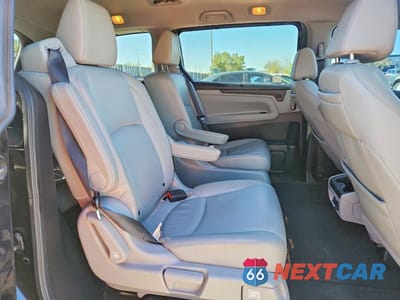 Zdjęcie 11 z 13 samochodu: 2018 HONDA ODYSSEY TOURING VIN:5FNRL6H81JB028856 - miniatura
