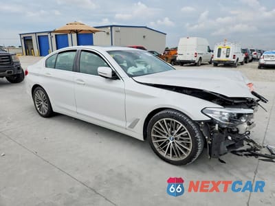 Czwarte zdjęcie samochodu z boku: 2020 BMW 540 I VIN:WBAJS1C0XLWW75241 - miniatura