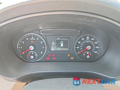 Zdjęcie 9 z 14 samochodu: 2018 KIA SORENTO LX VIN:5XYPGDA30JG408990 - miniatura