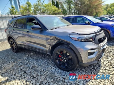 Czwarte zdjęcie samochodu z boku: 2023 FORD EXLPLORER VIN:1FM5K8GC8PGB63085 - miniatura