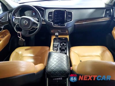 Zdjęcie 8 z 13 samochodu: 2016 VOLVO XC90 T6 VIN:YV4A22PK1G1023094 - miniatura