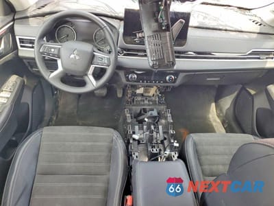 Zdjęcie 8 z 14 samochodu: 2025 MITSUBISHI OUTLANDER SE VIN:JA4J3VA8XSZ033223 - miniatura