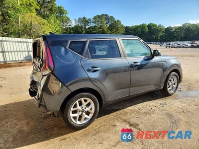 Trzecie zdjęcie samochodu z tyłu: 2025 KIA SOUL LX VIN:KNDJ23AU5S7247980 - miniatura