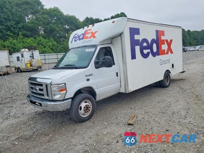2022 FORD E450 DELIVERY TRUCK 1FDXE4FN2NDC01548 - główne zdjęcie licytacji z USA - miniatura