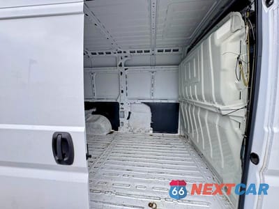 Zdjęcie 6 z 10 samochodu: 2019 RAM PROMASTER 2500 2500 HIGH VIN:3C6TRVCG7KE562875 - miniatura