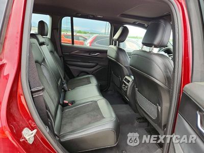 Zdjęcie 11 z 14 samochodu: 2023 JEEP GRAND CHEROKEE LAREDO VIN:1C4RJHAG5P8883006 - miniatura