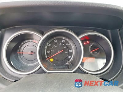 Zdjęcie 9 z 12 samochodu: 2010 NISSAN VERSA 1.8 S VIN:3N1BC1AP6AL369955 - miniatura