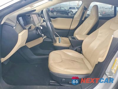 Zdjęcie 7 z 12 samochodu: 2014 TESLA MODEL S VIN:5YJSA1H1XEFP54167 - miniatura