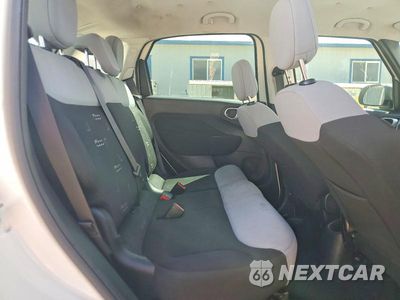 Zdjęcie 11 z 13 samochodu: 2016 FIAT 500L POP VIN:ZFBCFAAH5GZ038273 - miniatura