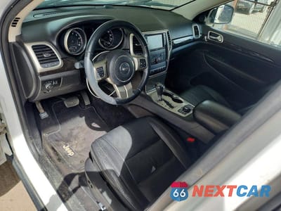 Zdjęcie 8 z 13 samochodu: 2013 JEEP GRAND CHEROKEE LAREDO VIN:1C4RJFAT4DC576534 - miniatura