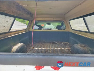 Zdjęcie 10 z 12 samochodu: 2004 CHEVROLET SILVERADO K1500 VIN:1GCEK14V74E107714 - miniatura