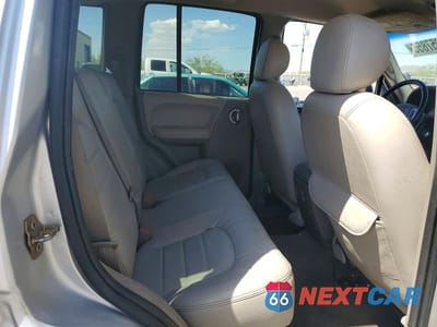 Zdjęcie 11 z 13 samochodu: 2003 JEEP LIBERTY RENEGADE VIN:1J4GL38K83W515479 - miniatura