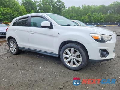 Czwarte zdjęcie samochodu z boku: 2014 MITSUBISHI OUTLANDER SPORT ES VIN:4A4AP3AU7EE030053 - miniatura