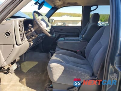 Zdjęcie 7 z 12 samochodu: 2006 CHEVROLET SILVERADO K1500 VIN:2GCEK13T261125493 - miniatura