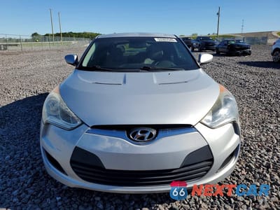Piąte zdjęcie samochodu w środku: 2012 HYUNDAI VELOSTER BASE VIN:KMHTC6AD8CU065552 - miniatura