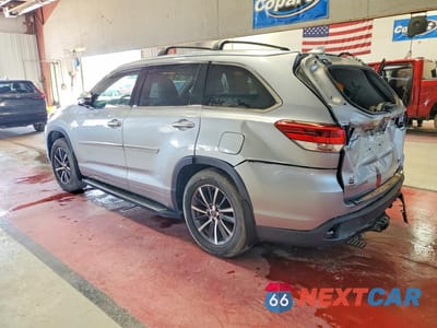 Drugie zdjęcie samochodu z przodu: 2018 TOYOTA HIGHLANDER XLE VIN:5TDJZRFH4JS530840 - miniatura