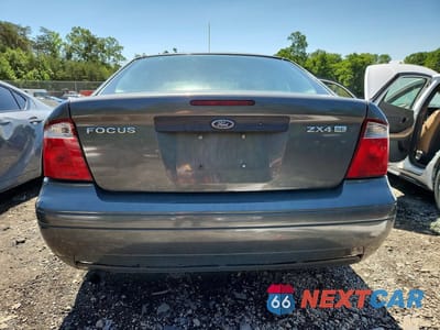 Zdjęcie 6 z 12 samochodu: 2005 FORD FOCUS ZX4 VIN:1FAFP34N15W140937 - miniatura