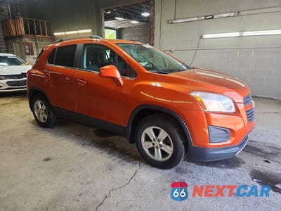Czwarte zdjęcie samochodu z boku: 2015 CHEVROLET TRAX 1LT VIN:KL7CJRSBXFB115440 - miniatura