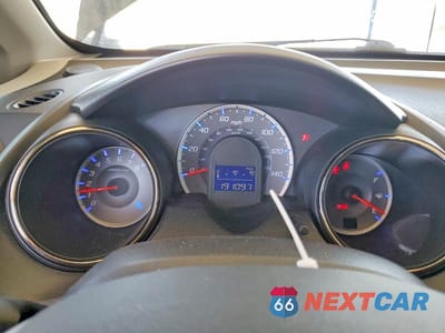 Zdjęcie 9 z 12 samochodu: 2012 HONDA FIT SPORT VIN:JHMGE8H50CC007398 - miniatura