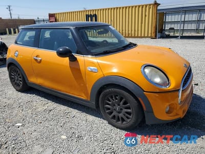 Czwarte zdjęcie samochodu z boku: 2017 MINI COOPER S VIN:WMWXP7C3XH2C61533 - miniatura