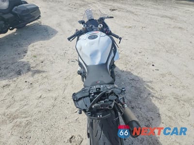 Zdjęcie 6 z 8 samochodu: 2026 BMW S 1000 RR VIN:WB10P2304T6M32401 - miniatura