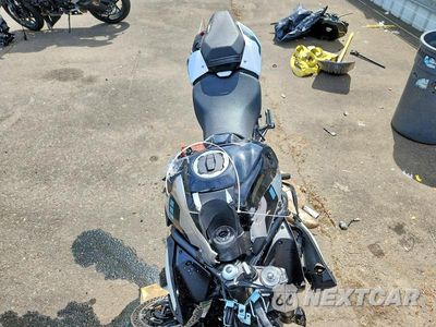 Piąte zdjęcie samochodu w środku: 2025 KAWASAKI ZR900 S VIN:ML5ZRDS15SDA04466 - miniatura