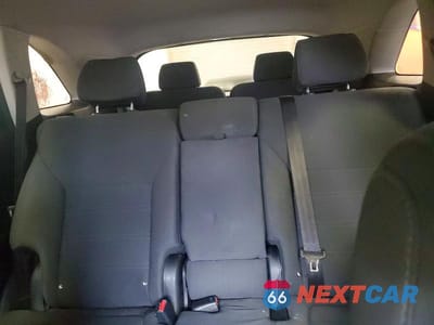 Zdjęcie 10 z 13 samochodu: 2017 KIA SORENTO LX VIN:5XYPG4A39HG192437 - miniatura