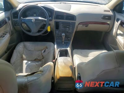 Zdjęcie 8 z 12 samochodu: 2004 VOLVO S60 VIN:YV1RS61T142376787 - miniatura