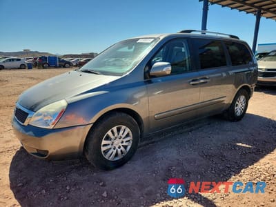 2011 KIA SEDONA LX KNDMG4C72B6371321 - główne zdjęcie licytacji z USA - miniatura