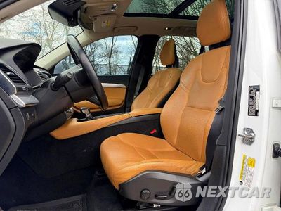 Piąte zdjęcie samochodu w środku: 2016 VOLVO XC90 T5 VIN:YV4102XK2G1072214 - miniatura