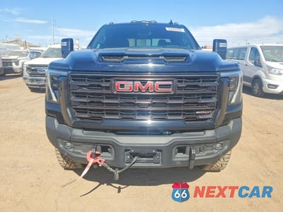 Piąte zdjęcie samochodu w środku: 2024 GMC SIERRA K2500 AT4X VIN:1GT49ZEY6RF364363 - miniatura