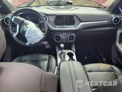 Zdjęcie 8 z 13 samochodu: 2021 CHEVROLET BLAZER 3LT VIN:3GNKBJRS3MS525492 - miniatura