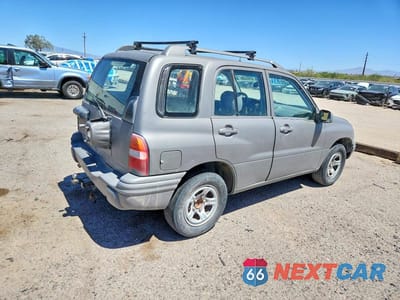 Trzecie zdjęcie samochodu z tyłu: 2000 CHEVROLET TRACKER VIN:2CNBE13C1Y6912768 - miniatura