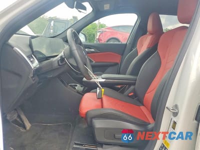 Zdjęcie 7 z 13 samochodu: 2023 BMW X1 XDRIVE28I VIN:WBX73EF0XP5X28290 - miniatura