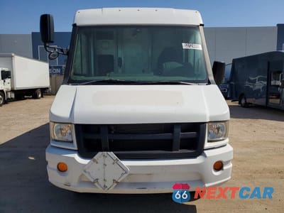 Piąte zdjęcie samochodu w środku: 2014 ISUZU REACH NPR STEP VAN ** R & D * CLN TITLE * PRI FLEET ** VIN:JALB4T172E7W00428 - miniatura