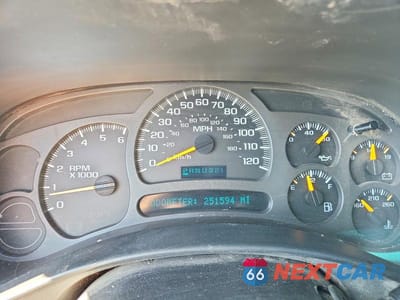 Zdjęcie 9 z 12 samochodu: 2003 CHEVROLET SILVERADO C1500 HEAVY DUTY VIN:1GCGC13U73F250119 - miniatura