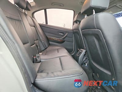Zdjęcie 10 z 12 samochodu: 2011 BMW 3 SERIES VIN:WBAPK5C56BA660678 - miniatura