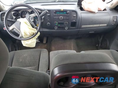 Zdjęcie 8 z 12 samochodu: 2007 CHEVROLET SILVERADO VIN:2GCEK19J471675768 - miniatura