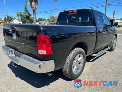 Czwarte zdjęcie samochodu z boku: 2015 RAM 1500 SLT VIN:1C6RR6GG4FS578108 - miniatura