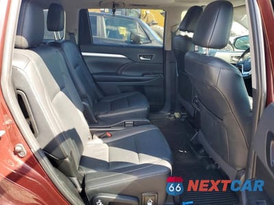 Zdjęcie 11 z 13 samochodu: 2019 TOYOTA HIGHLANDER XLE VIN:5TDJZRFH7KS721766 - miniatura