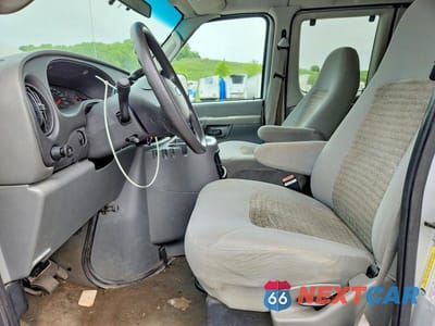 Zdjęcie 7 z 13 samochodu: 2005 FORD ECONOLINE E350 SUPER DUTY WAGON VIN:1FBNE31L65HA76000 - miniatura