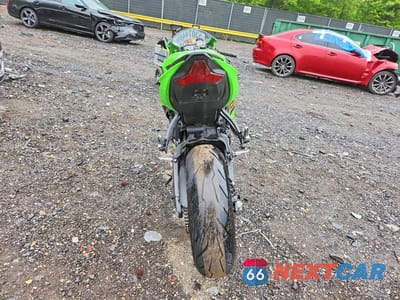 Czwarte zdjęcie samochodu z boku: 2024 KAWASAKI ZX636 K VIN:JKBZXJK14RA000529 - miniatura