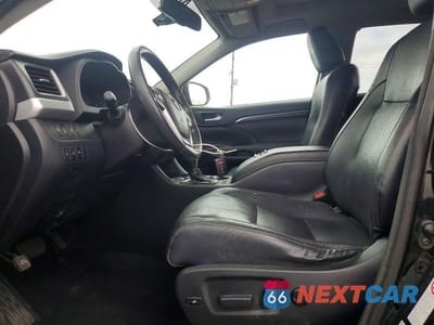 Zdjęcie 7 z 13 samochodu: 2015 TOYOTA HIGHLANDER LIMITED PLATINUM VIN:5TDDKRFH3FS112424 - miniatura